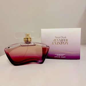 Jennifer Aniston Near Dusk EDP